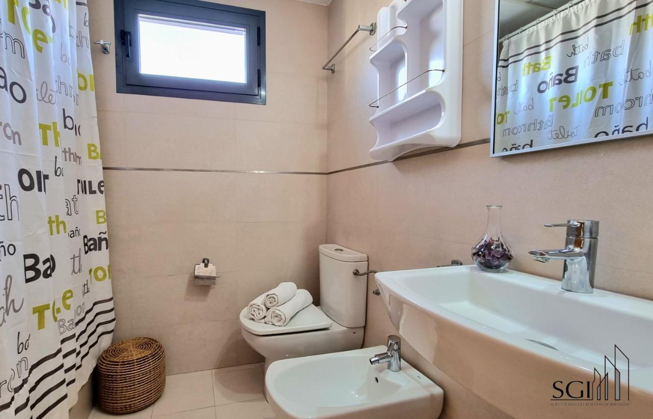 Moderno Y Acogedor- Torres D' Oboe Apartment เบนิดอร์ม ภายนอก รูปภาพ