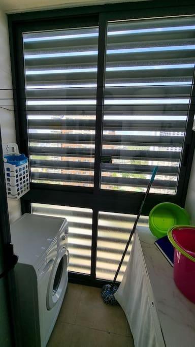 Moderno Y Acogedor- Torres D' Oboe Apartment เบนิดอร์ม ภายนอก รูปภาพ